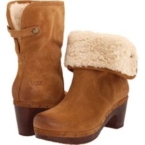 NWT UGG Sherpa booties